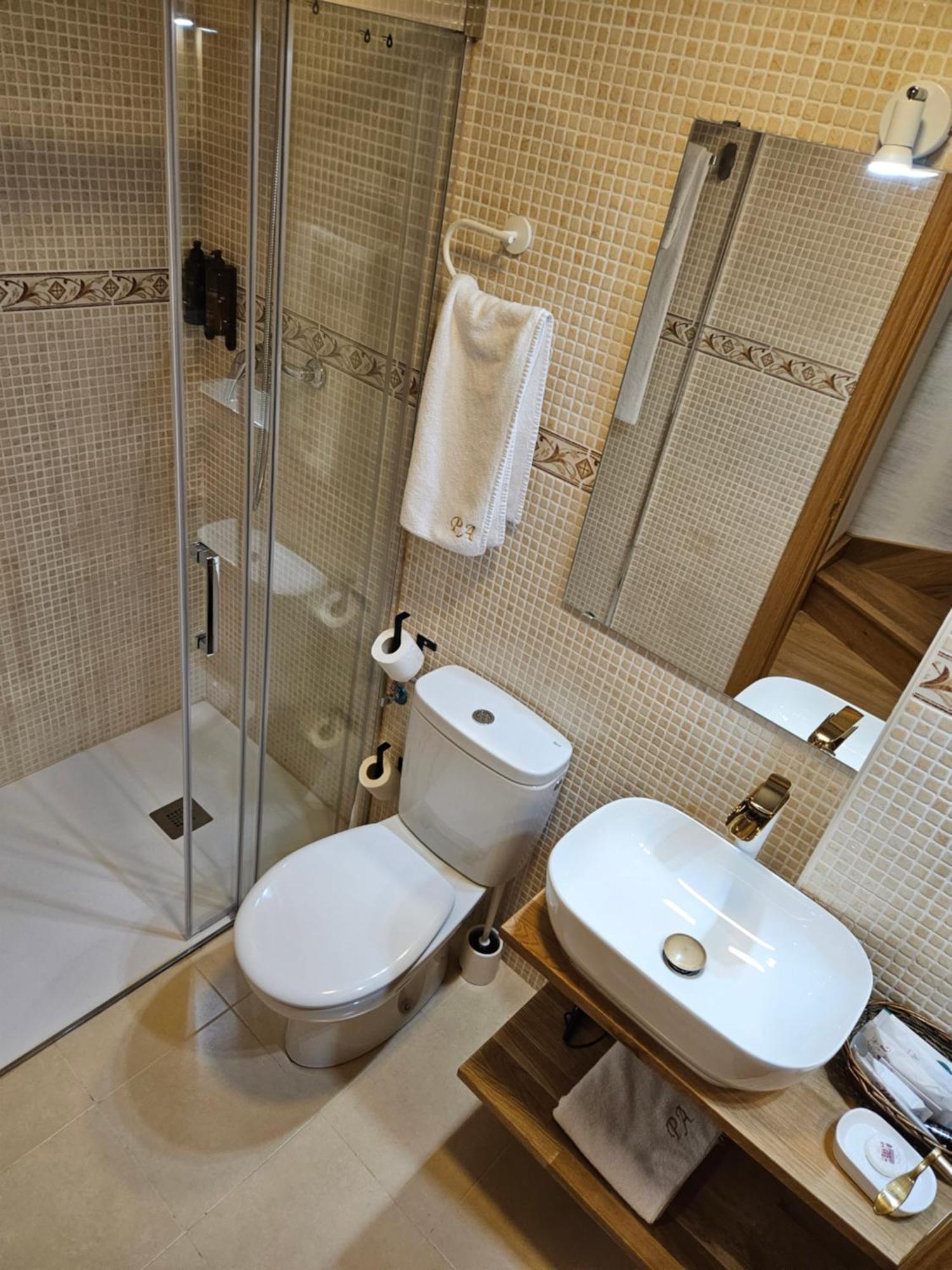 Apartamentos Palacio Azcarate Calle Calvario エスカライ エクステリア 写真