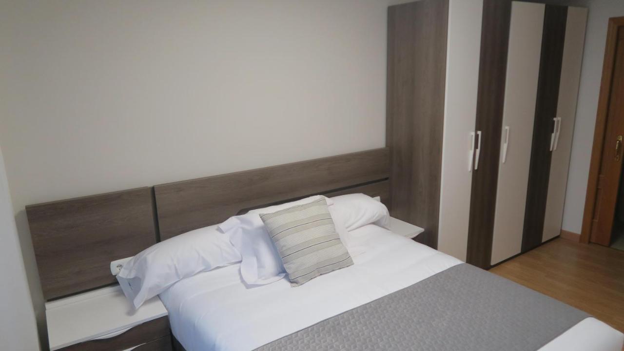 Apartamentos Palacio Azcarate Calle Calvario エスカライ エクステリア 写真