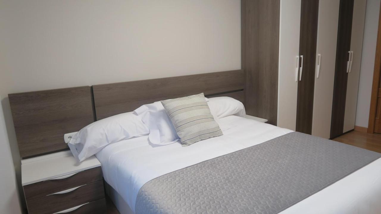Apartamentos Palacio Azcarate Calle Calvario エスカライ エクステリア 写真